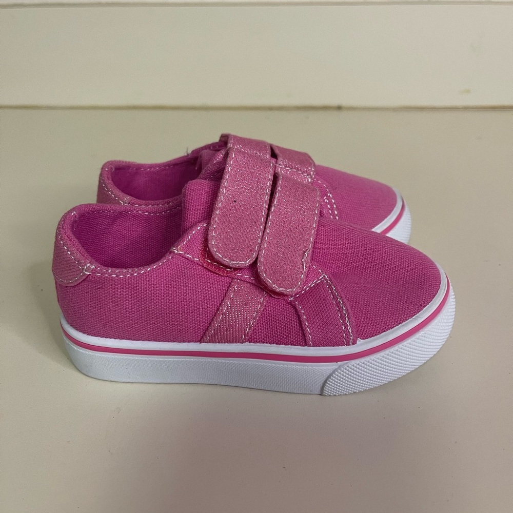 Pink shoes that had never been worn ,been giving to my daughter